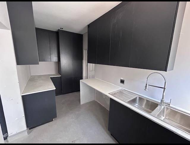 5 BEDROOM HOUSE FOR SALE IN SIX FOUNTAINS RESIDENTIAL ESTATE